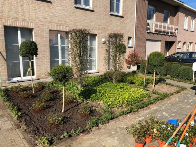 Onkruid verwijderen tuin Olen, Antwerpen